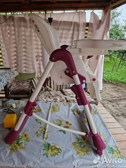 Детский стульчик для кормления