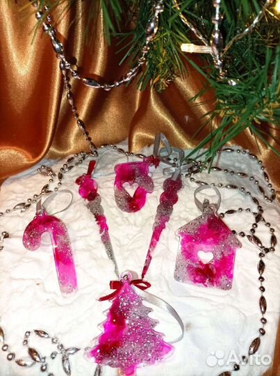 Елочные игрушки из эпоксидной смолы