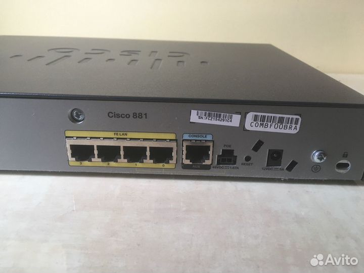 Продаётся 4х портовый маршрутизатор (сетевой хаб)