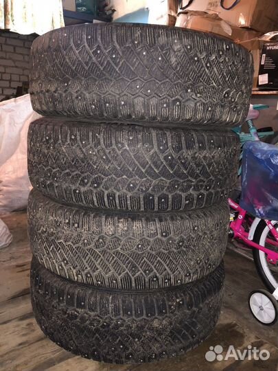 Gislaved Nord Frost 200 235/60 R18
