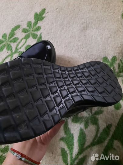 Продаются туфли