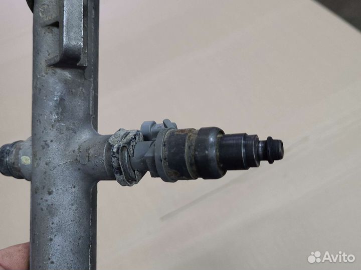 Топливная форсунка Opel Vectra C Zafira A Z22SE