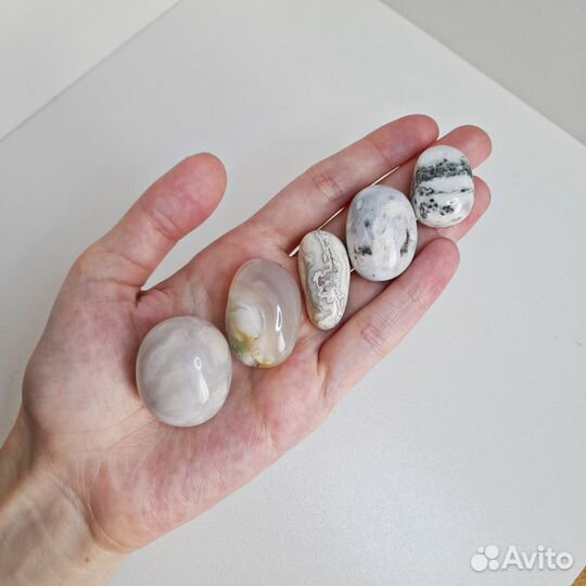 Лот: натуральный агат (пять разновидностей)