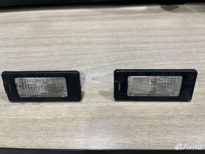 Плафоны подсветки номерного знака VAG