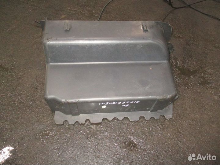 Бардачок Mercedes-Benz A9738430305