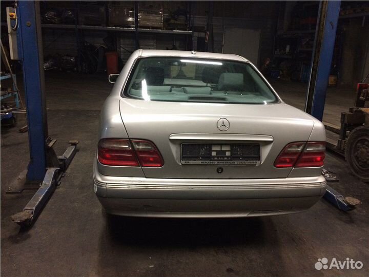 Разбор на запчасти Mercedes E W210 1995-2002