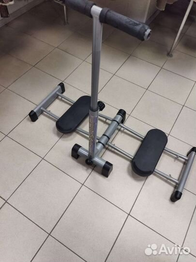 Тренажор для ног и ягодиц