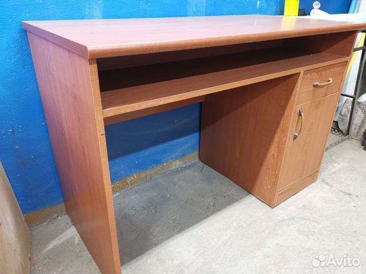 Офисная мебель бу столы