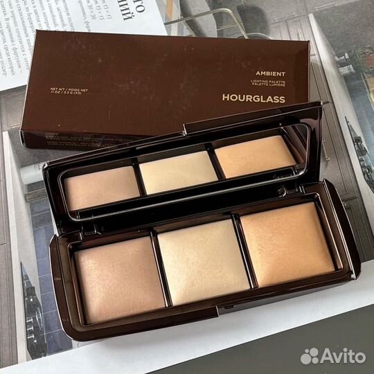 Палетка Hourglass Ambient Lighting Palette