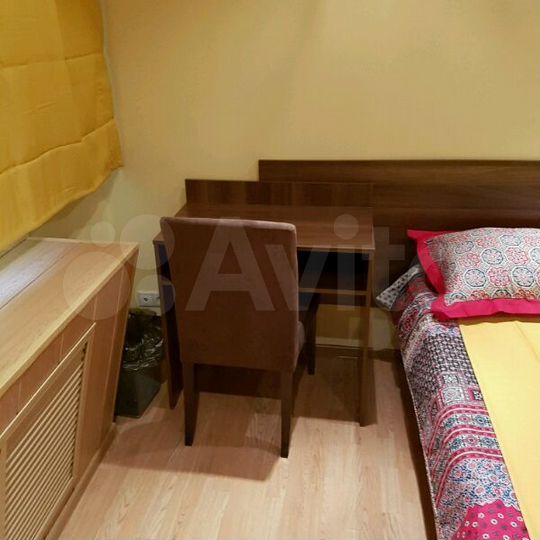 Комната 20 м² в 9-к., 1/2 эт.