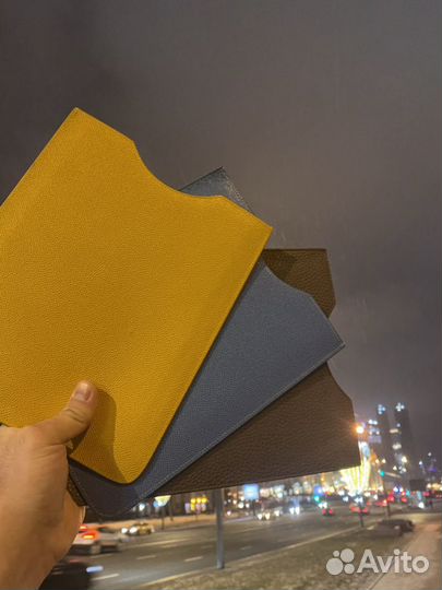 Чехлы на телефон iPad