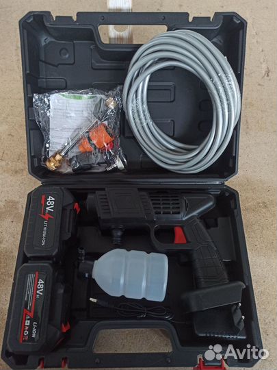 Мойка высокого давления мини на аккумуляторе