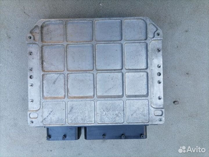 Блок управления двс Toyota Corolla Axio/Fielder
