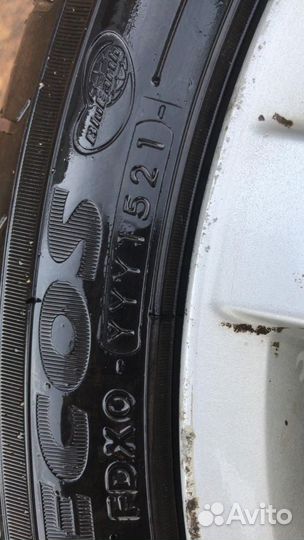 R18 Yokohama DNA Ecos ES300 215/45, PCD 5x114.3 DIA 67.1