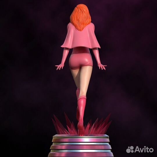 Фигурка девушки