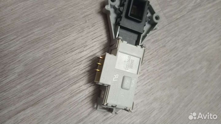 Замок двери сма LG