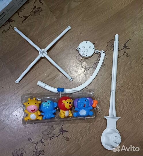 Музыкальная подвеска на кровать