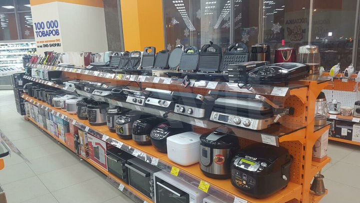 Торговое помещение, 715.1 м²