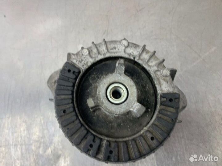 Подушка крепления двигателя Mercedes E-Class W212