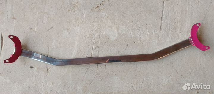 Распорка передних стоек Субару