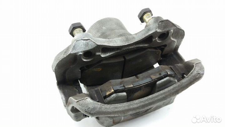 Суппорт передний правый Nissan Serena KBC23 SR20