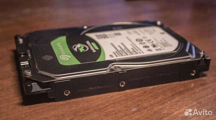 Жесткий диск Seagate Barracuda 4 тб