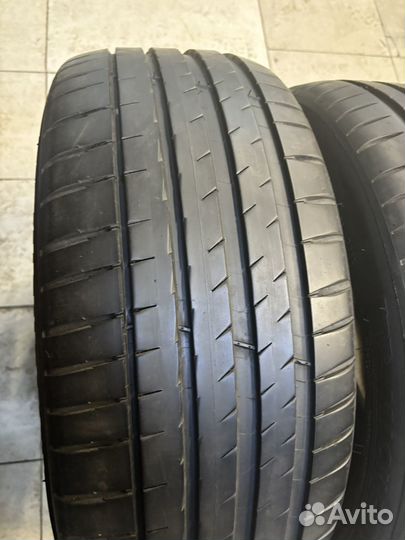 Michelin Pilot Sport 4 225/45 R19