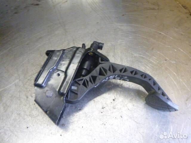 Педаль сцепления seat Ibiza 3 2005 6Q1721059N