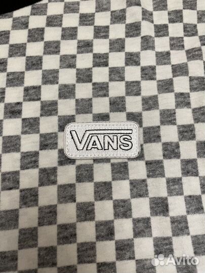 Футболка vans