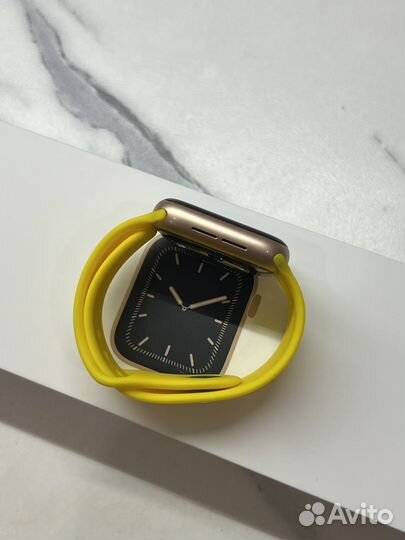 Apple watch series 5 40mm