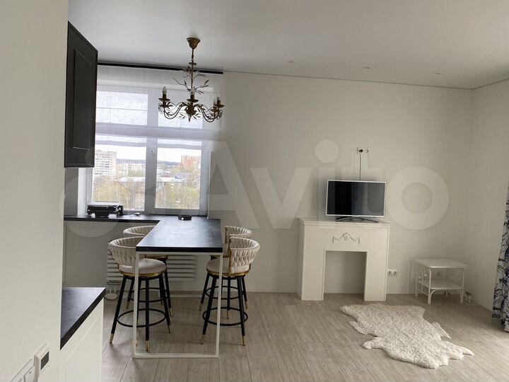 3-к. квартира, 90 м², 13/16 эт.