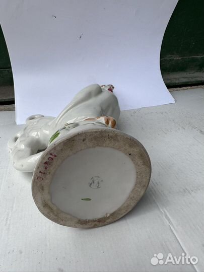 Фарфоровые статуэтки