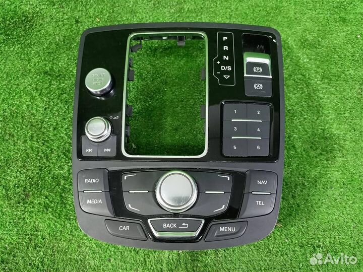 Панель управления мультимедийной системой Audi A7