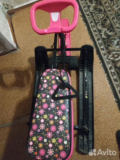 Детский снегокат с ручкой