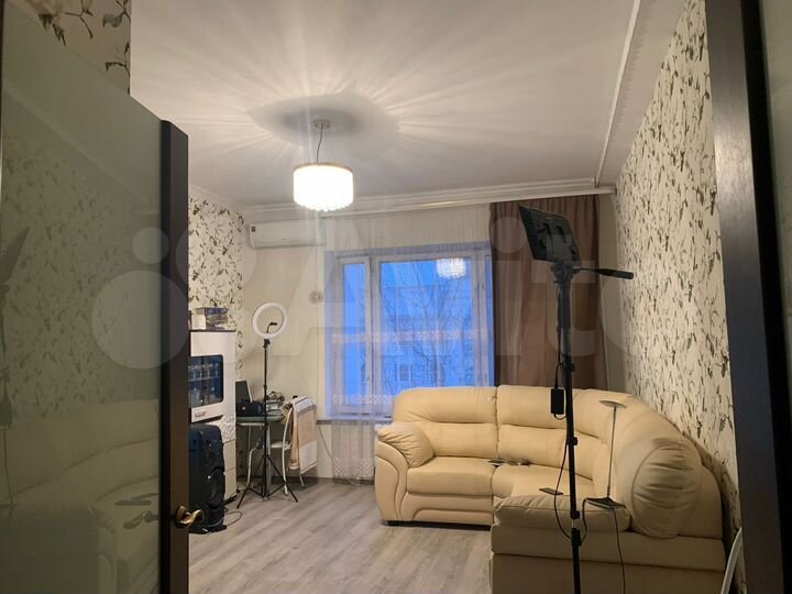 2-к. квартира, 59 м², 5/5 эт.