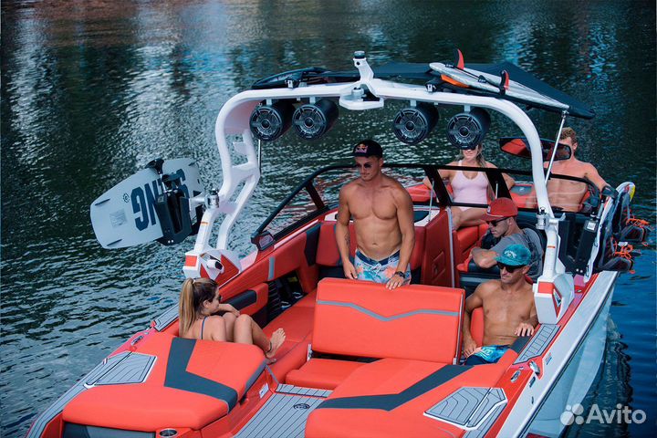 Катер буксировщик Nautique Super Air G23