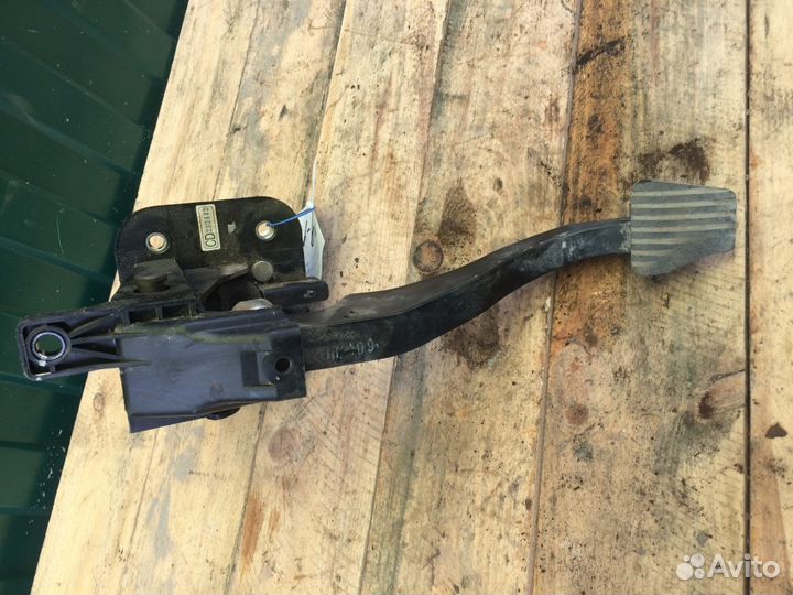 Педаль сцепления в сборе Chevrolet Lacetti