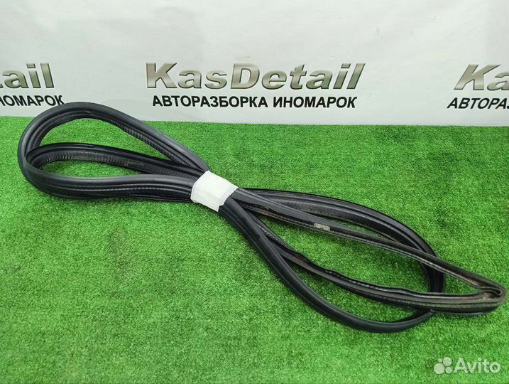 Уплотнители дверей Nissan Almera G15