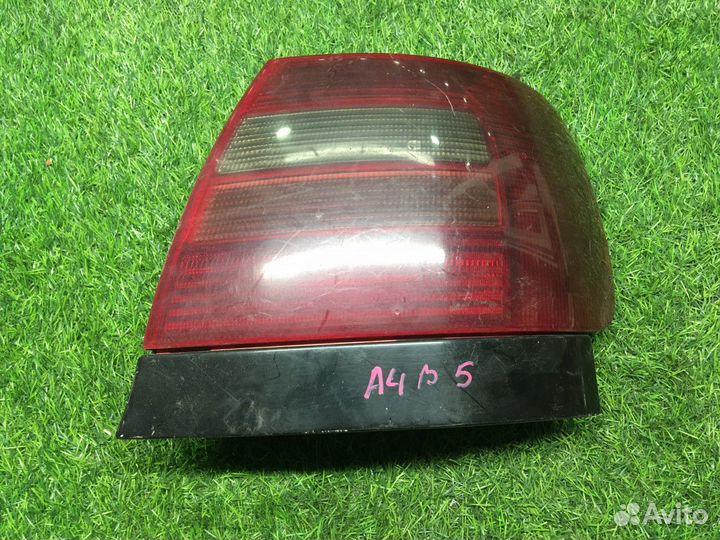 Фонарь задний правый Ауди А4 Б5