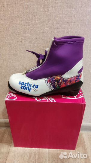 Ботинки горнолыжные женские 38 размера