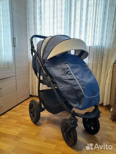 Коляска прогулочная