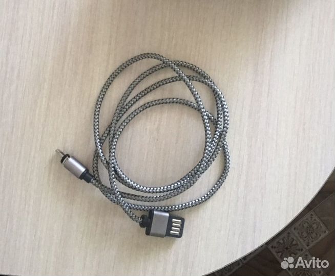 Кабель для iPhone магнитный