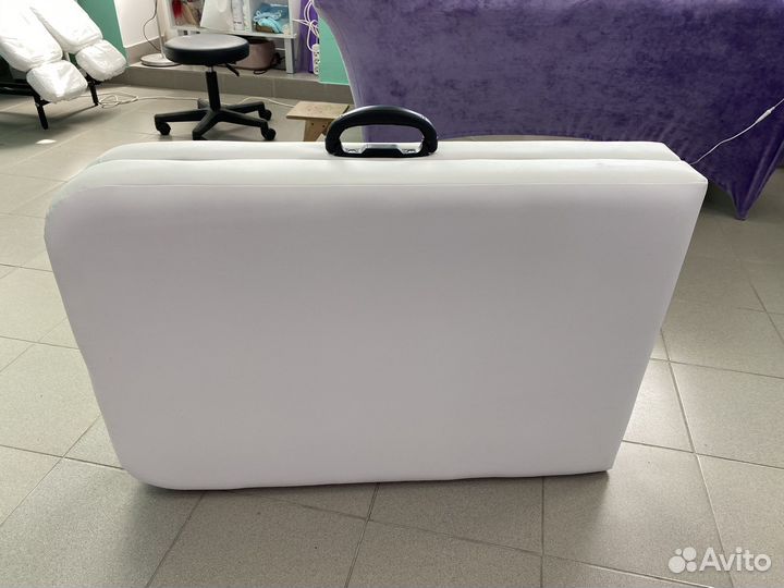 Кушетка для наращивания ресниц