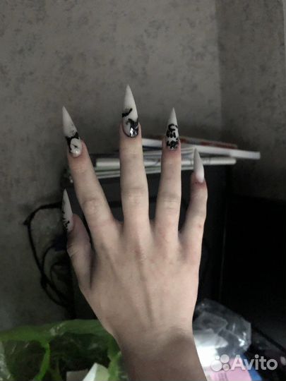 Наращивание ногтей