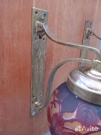 Старинные бра с плафонами Галле