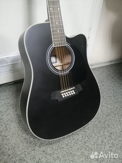 12-ти струнная гитара