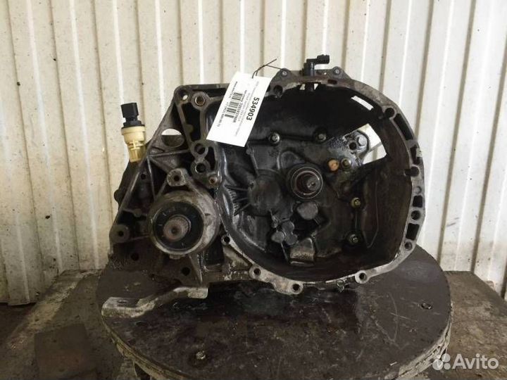 МКПП (механическая коробка переключения передач) R