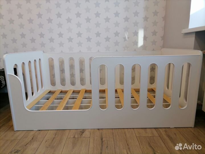 Детская кровать б/у от 3 лет с матрасом