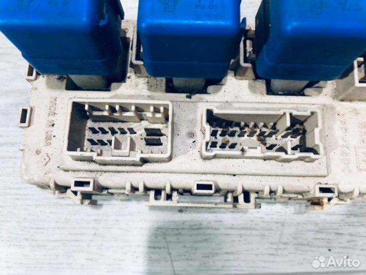 Блок предохранителей салонный Nissan X-Trail T30