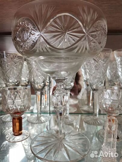 Хрустальная ваза на ножке для фруктов, желе и т.д